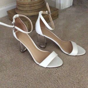 ‼️SOLD‼️GUESS Clear glass heels in white